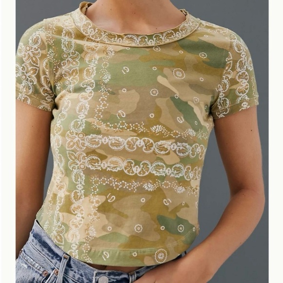 Anthropologie Pilcro Baby Tee in Camo Moss- Size Medium - Picture 2 of 7